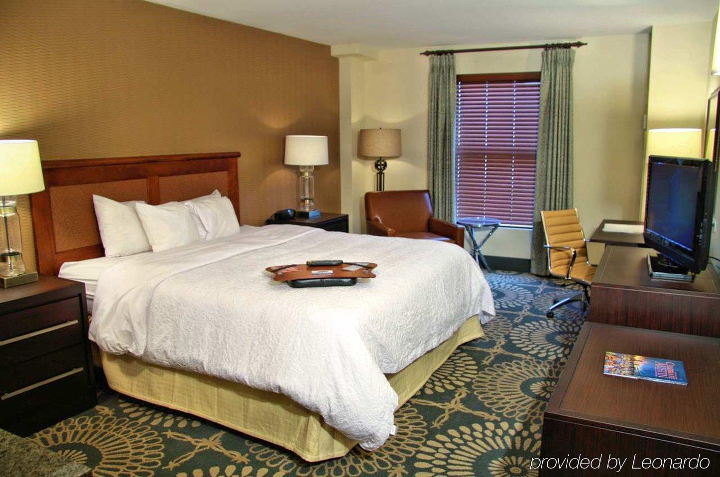 Hampton Inn & Suites Austin-Downtown/Convention Center Room photo